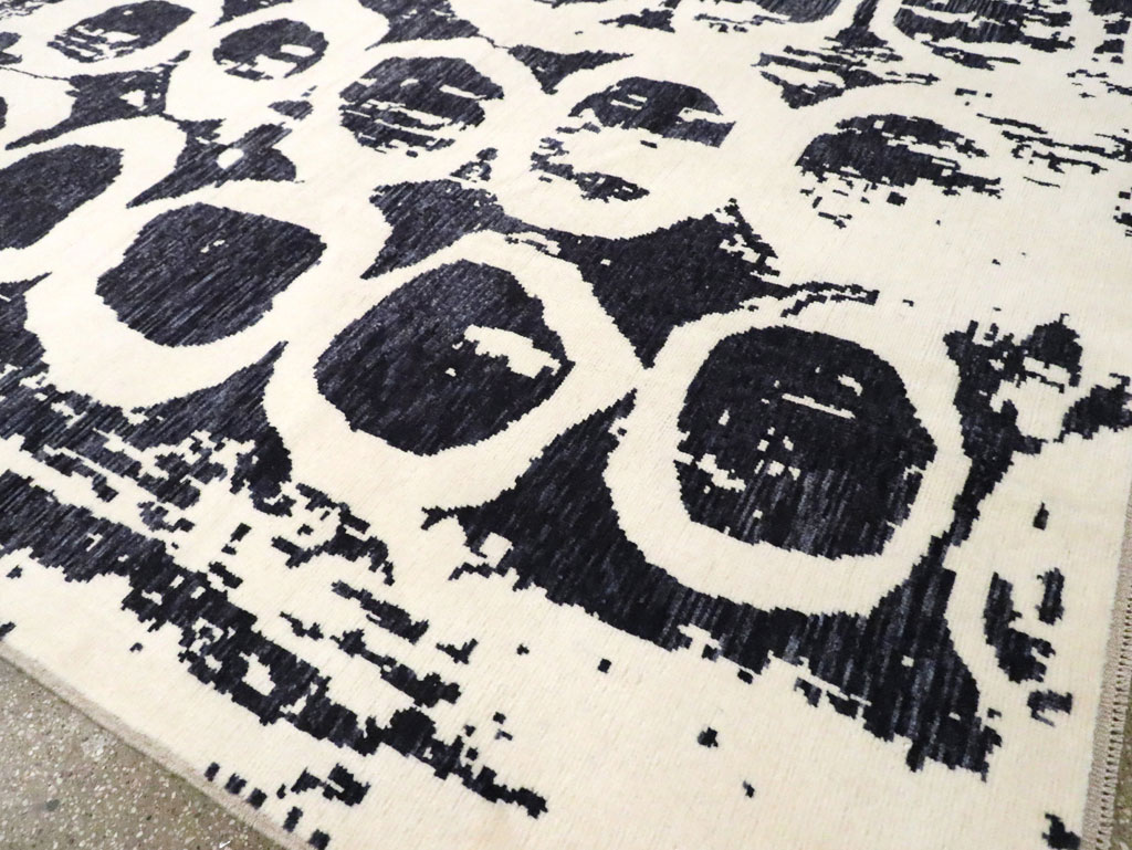 Modern Turkish Carpet, No.30310 - Galerie Shabab