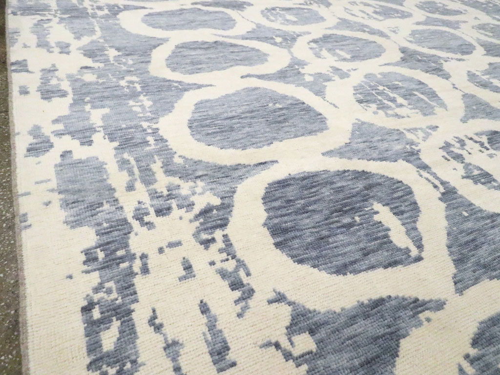 Modern Turkish Room Size Carpet, No.30311 - Galerie Shabab