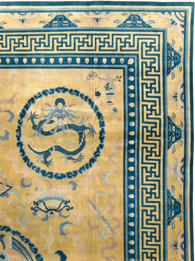 Antique Chinese Dragon Peking Large Room Size Carpet, No.30321 - Galerie Shabab