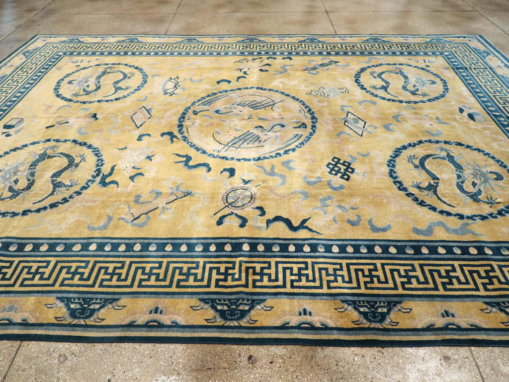 Antique Chinese Dragon Peking Large Room Size Carpet, No.30321 - Galerie Shabab