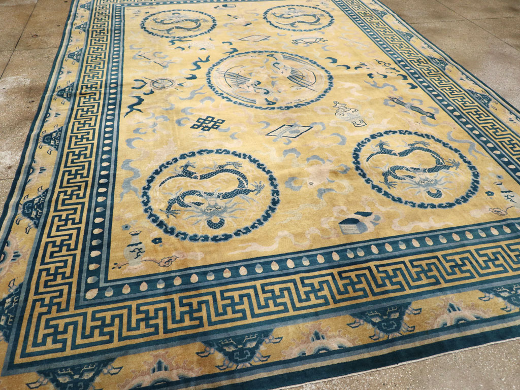 Antique Chinese Dragon Peking Large Room Size Carpet, No.30321 - Galerie Shabab