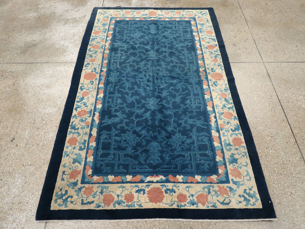Vintage Chinese Art Deco Accent Rug, No.30354 - Galerie Shabab