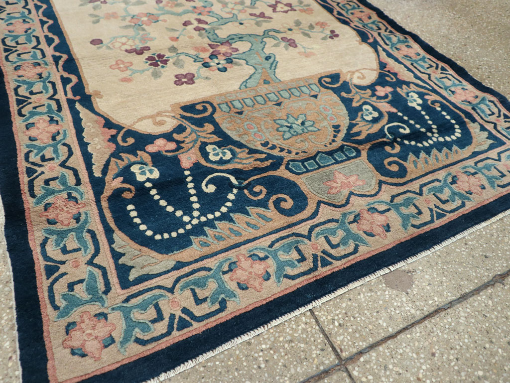 Vintage Chinese Art Deco Accent Rug, No.30362 - Galerie Shabab