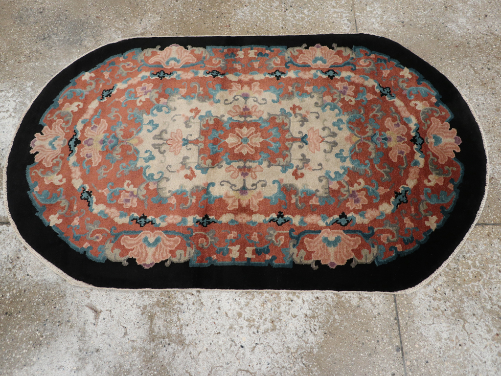 Round Oval Vintage Chinese Art Deco Accent Rug, No.30364 - Galerie Shabab