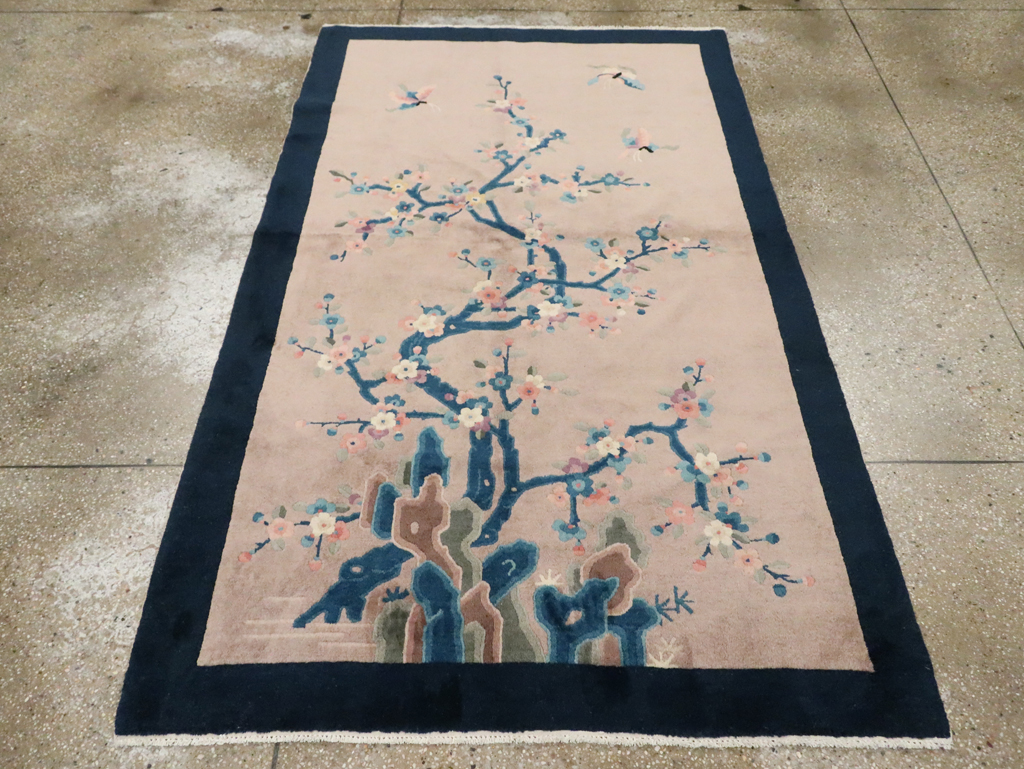 Mid-20th Century Handmade Chinese Art Deco Accent Rug, No.30369 - Galerie Shabab