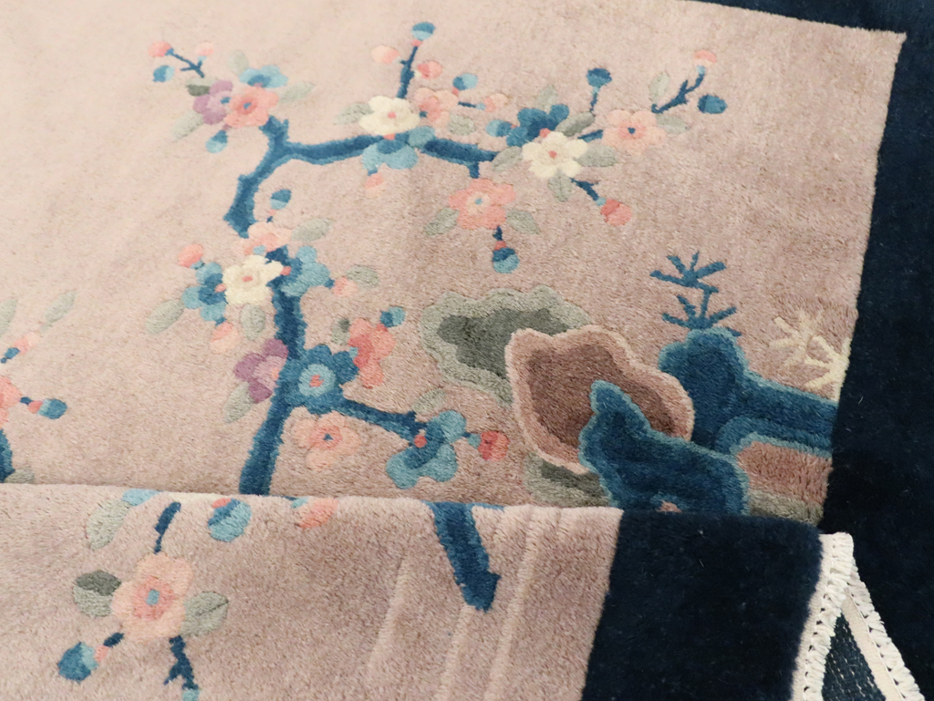 Mid-20th Century Handmade Chinese Art Deco Accent Rug, No.30369 - Galerie Shabab