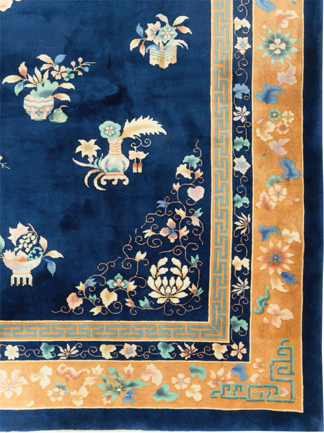 Mid-20th Century  Chinese Art Deco Room Size Carpet, No.30371 - Galerie Shabab