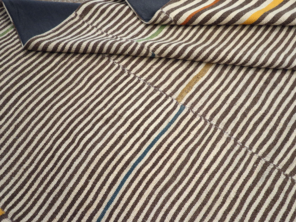 Contemporary Turkish Flatweave Kilim Room Size Carpet, No.30376 - Galerie Shabab