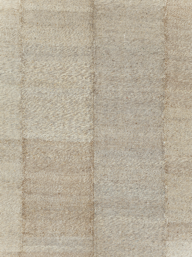 Modern Persian Flatweave Small Square Room Size Carpet, No.30381 - Galerie Shabab