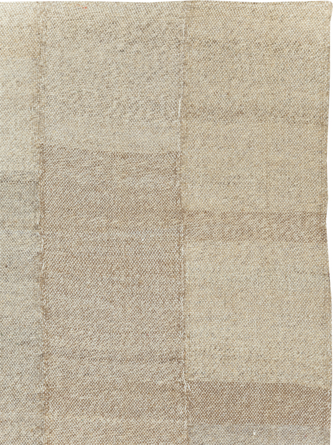 Modern Persian Flatweave Small Square Room Size Carpet, No.30381 - Galerie Shabab