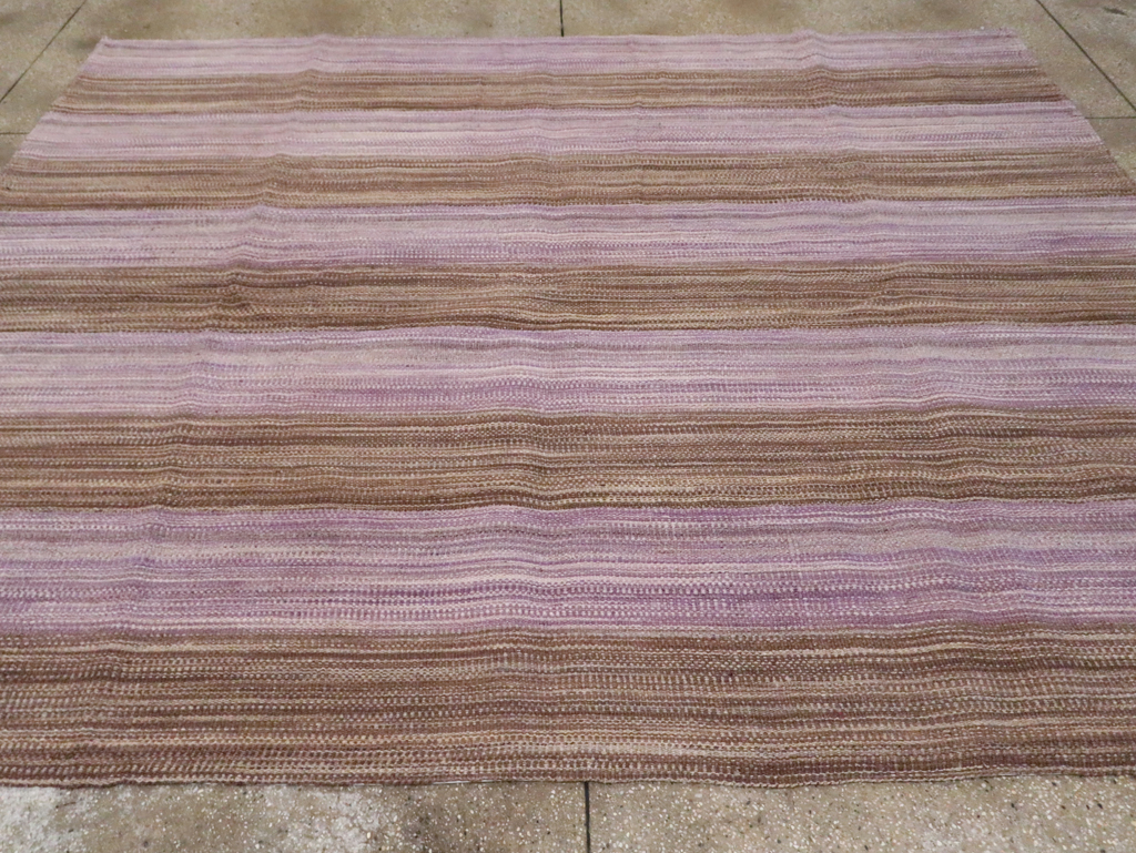 Contemporary Turkish Flatweave Kilim Small Room Size Carpet, No.30382 - Galerie Shabab