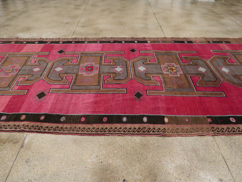 Vintage Turkish Anatolian Wide Gallery Runner, No.30388 - Galerie Shabab
