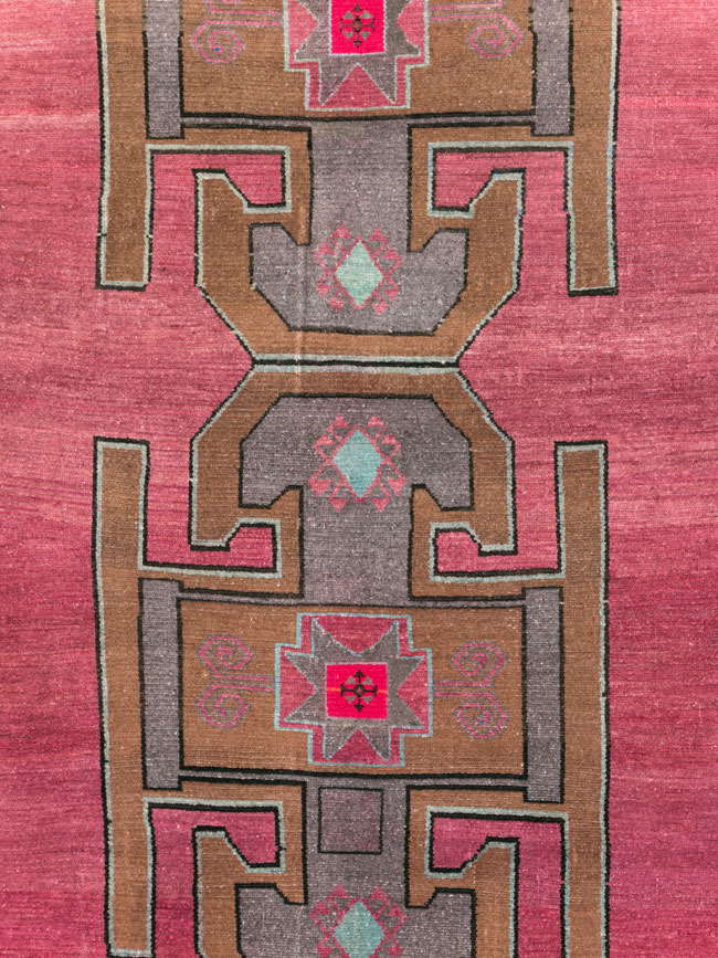 Vintage Mid-Century Anatolian Wide Gallery Runner, No.30389 - Galerie Shabab