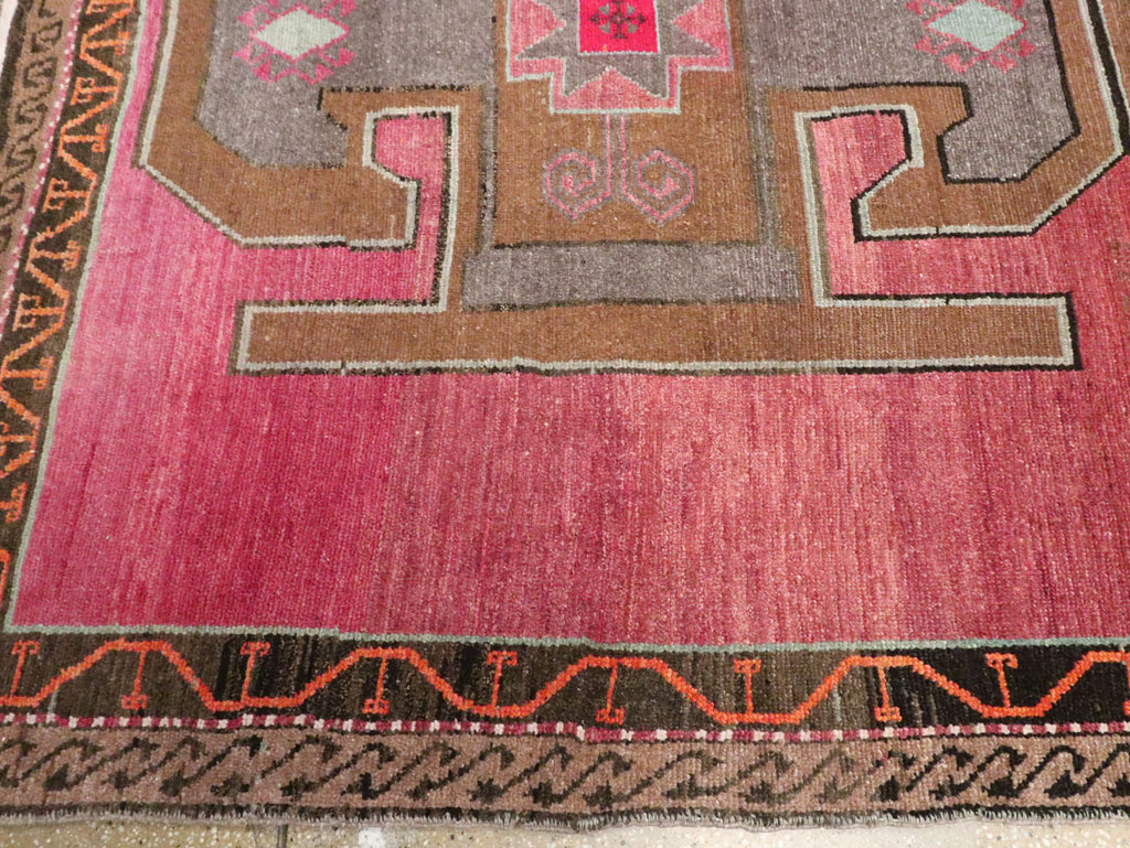 Vintage Mid-Century Anatolian Wide Gallery Runner, No.30389 - Galerie Shabab