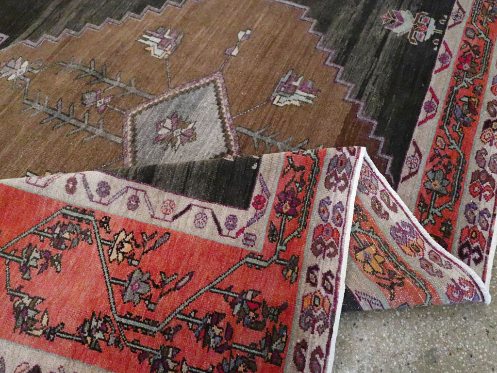 Vintage Anatolian Carpet, No.30392 - Galerie Shabab