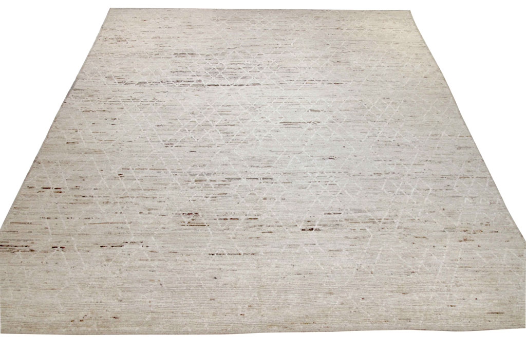 Contemporary Moroccan Room Size Carpet, No.30397 - Galerie Shabab