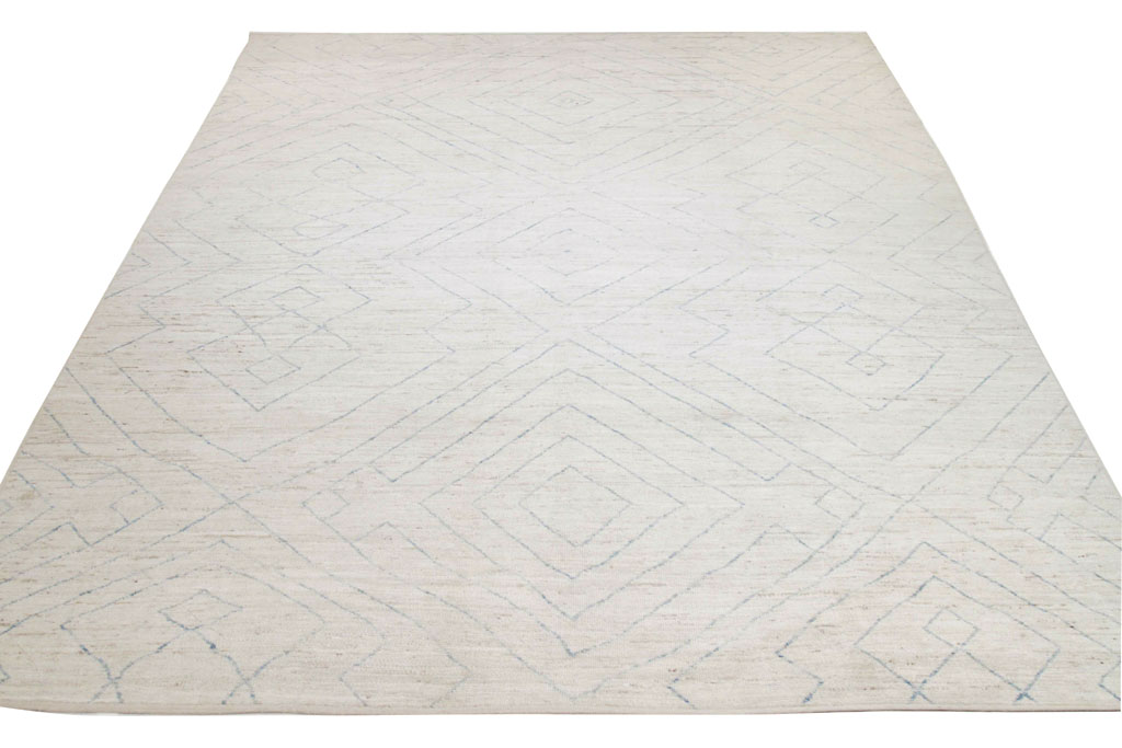 Contemporary Moroccan Room Size Carpet, No.30398 - Galerie Shabab