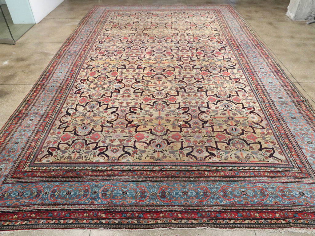 Antique Sarouk Fereghan Carpet, No.30399 - Galerie Shabab