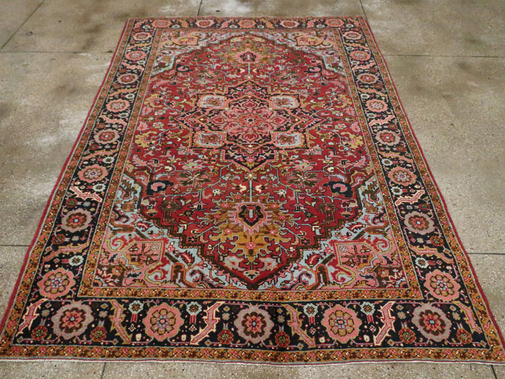 Vintage Persian Heriz Accent Carpet, No.30401 - Galerie Shabab