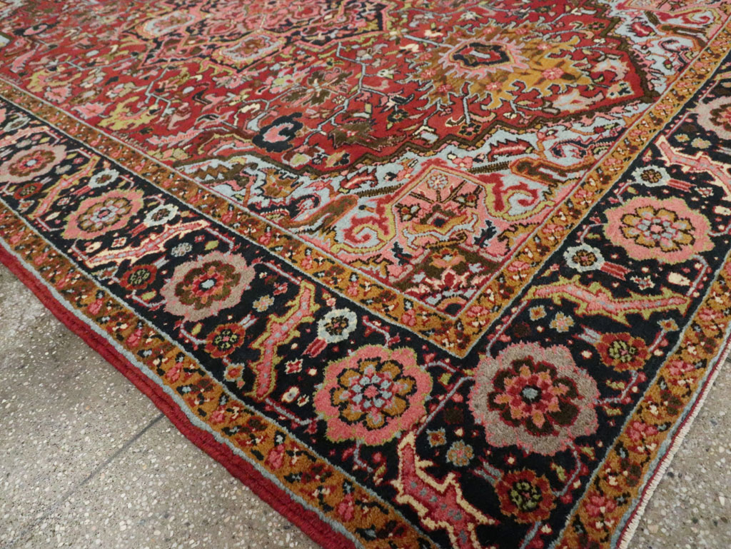 Vintage Persian Heriz Accent Carpet, No.30401 - Galerie Shabab