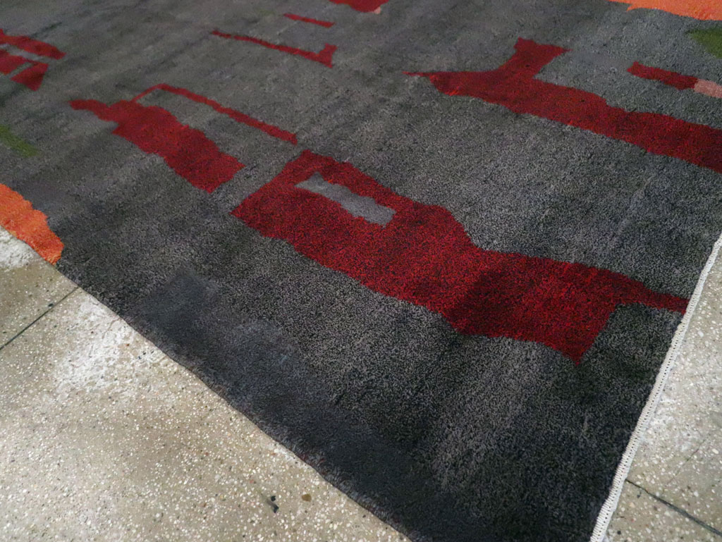 Vintage Turkish Art Deco Style Accent Carpet, No.30408 - Galerie Shabab