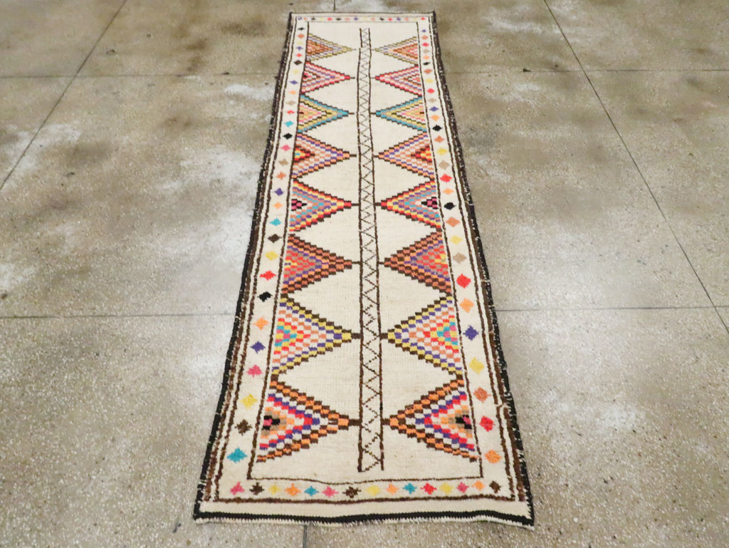 Vintage Anatolian Runner, No.30410 - Galerie Shabab