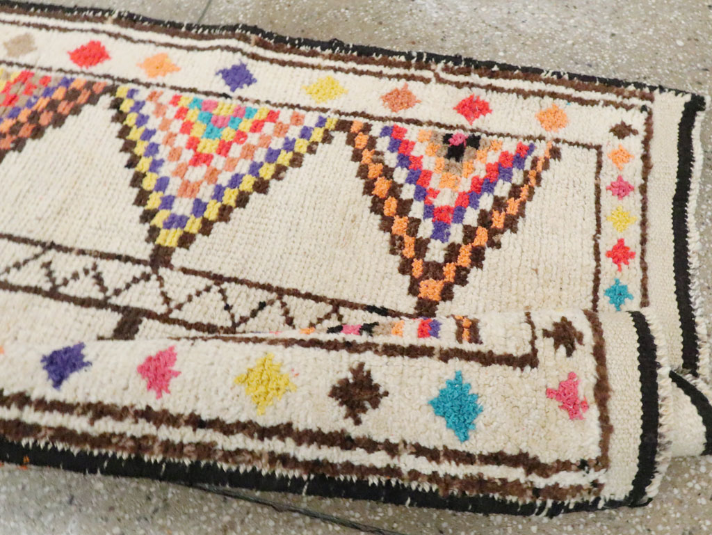 Vintage Anatolian Runner, No.30410 - Galerie Shabab
