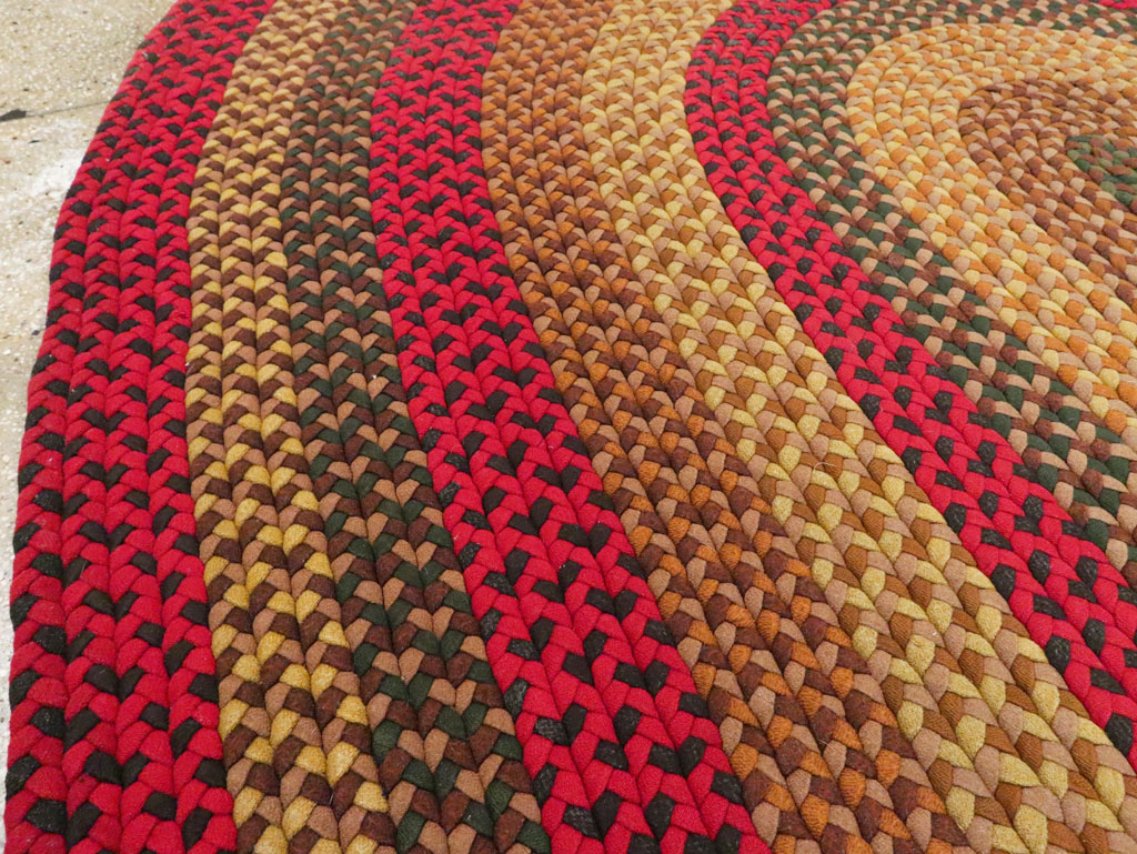 Vintage American Round Oval Braided Room Size Carpet, No.30413 - Galerie Shabab