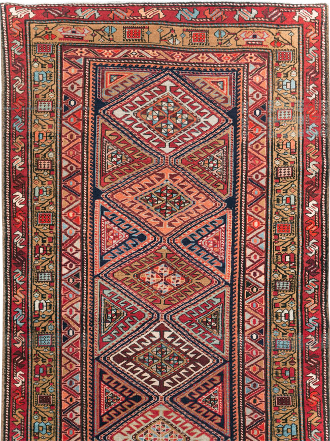 Vintage Persian Northwest Runner, No.30414 - Galerie Shabab