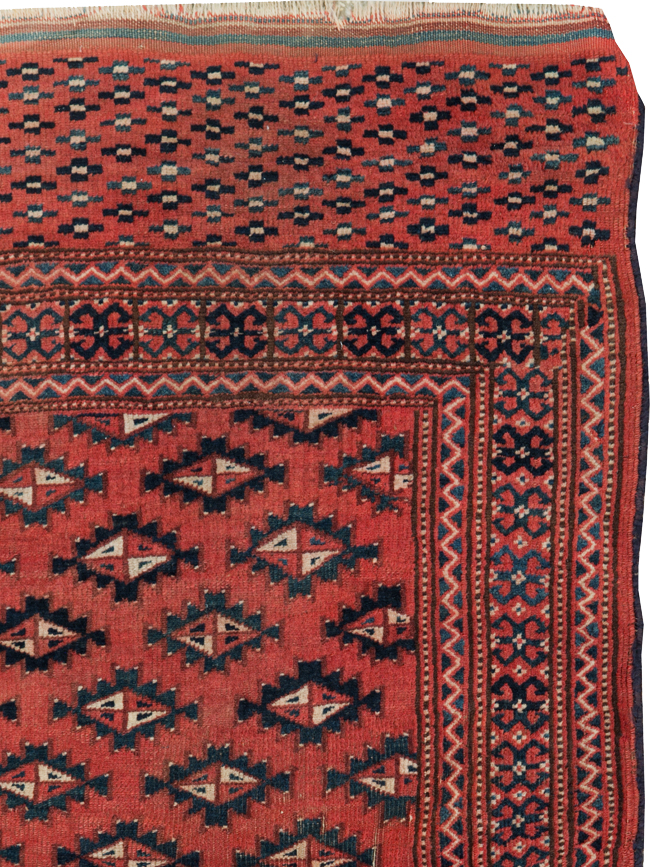 Vintage Central Asian Turkoman Tribal Throw Rug, No.30417 - Galerie Shabab