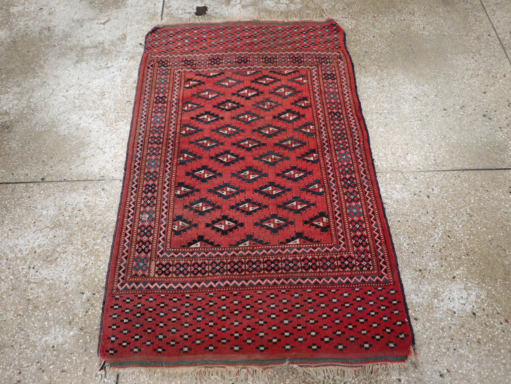 Vintage Central Asian Turkoman Tribal Throw Rug, No.30417 - Galerie Shabab