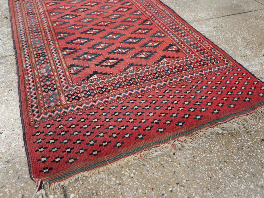 Vintage Central Asian Turkoman Tribal Throw Rug, No.30417 - Galerie Shabab