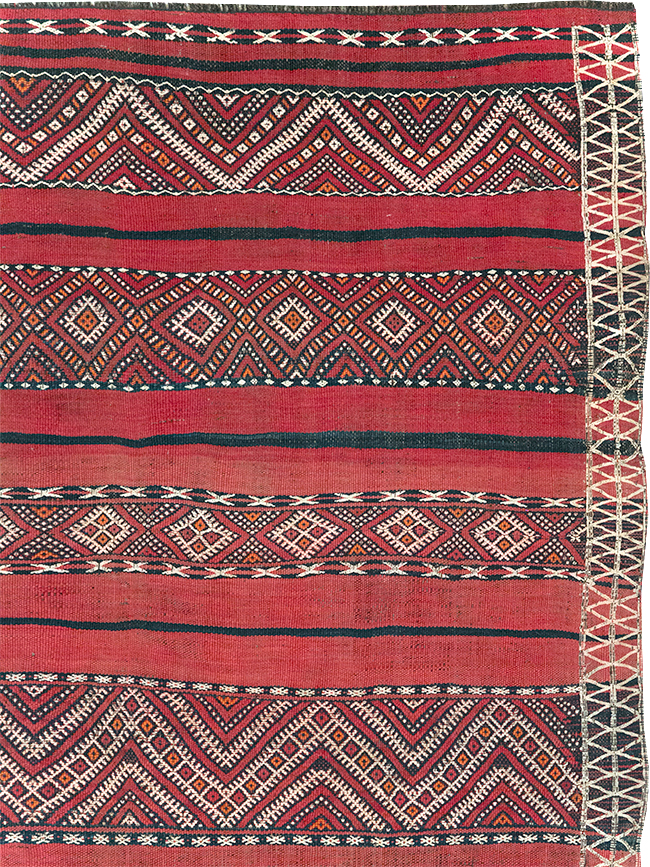 Vintage Persian Kilim, No.30419 - Galerie Shabab
