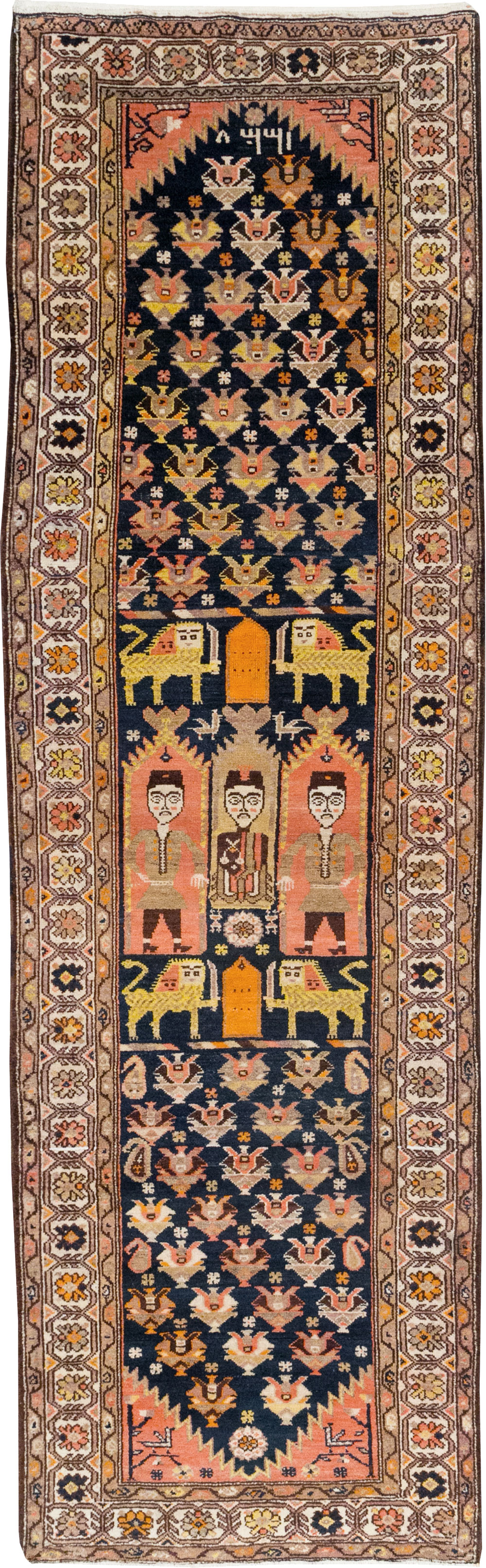 Antique Persian Hamadan Pictorial Runner, No.30426 - Galerie Shabab