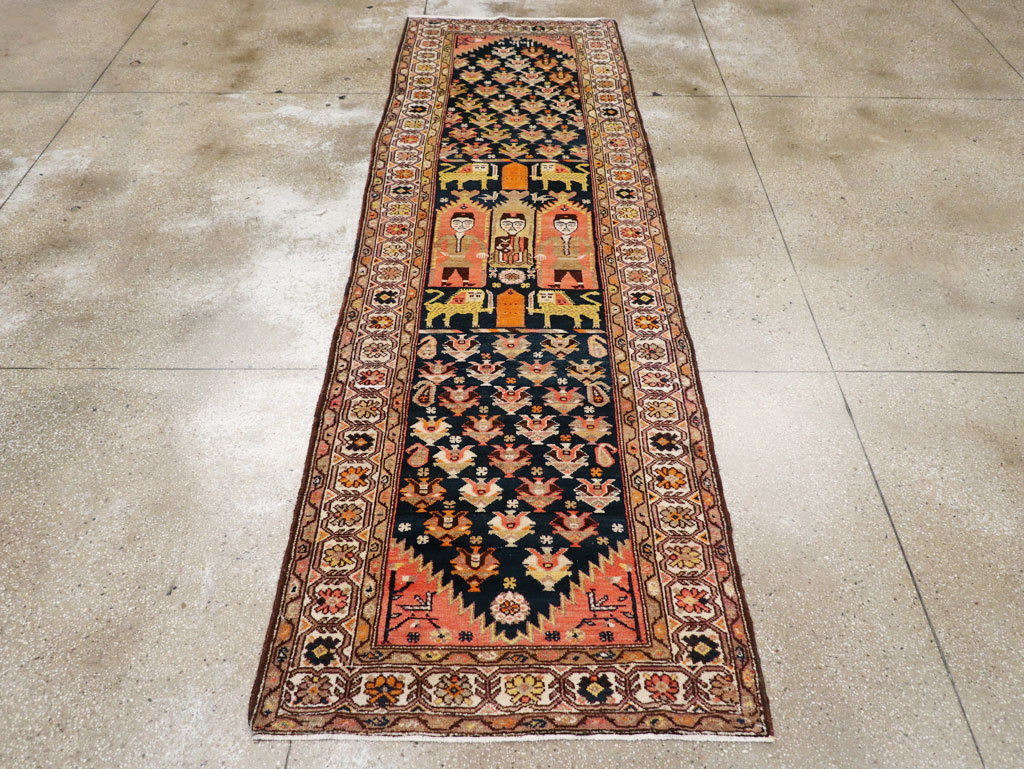 Antique Persian Hamadan Pictorial Runner, No.30426 - Galerie Shabab