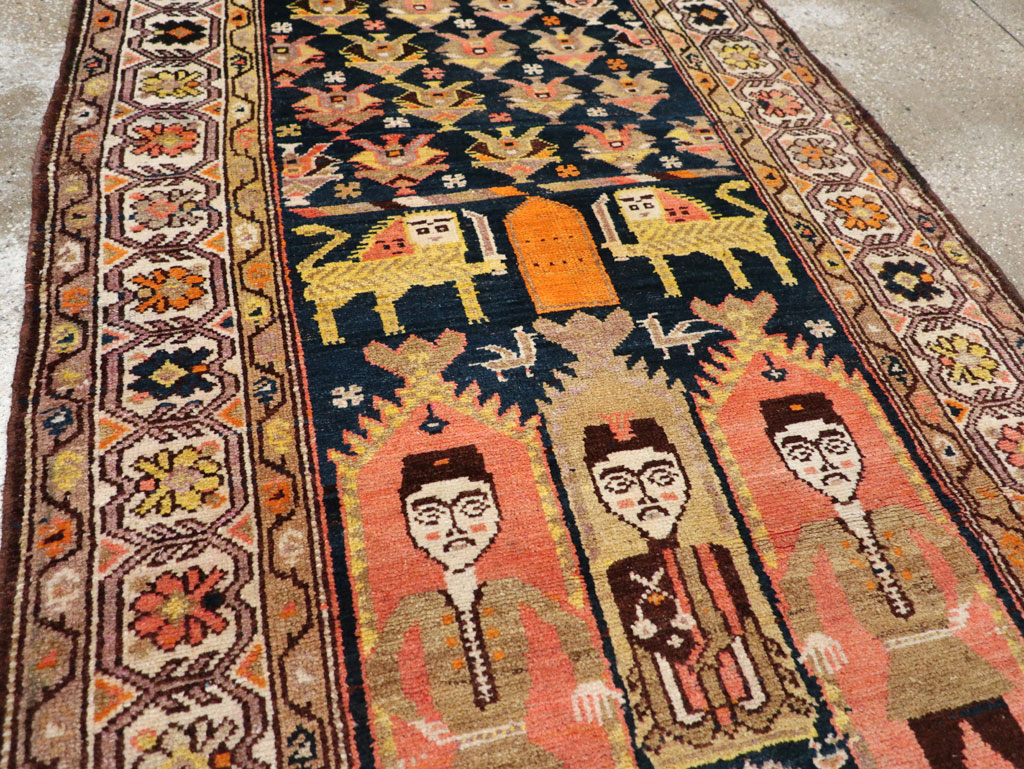 Antique Persian Hamadan Pictorial Runner, No.30426 - Galerie Shabab