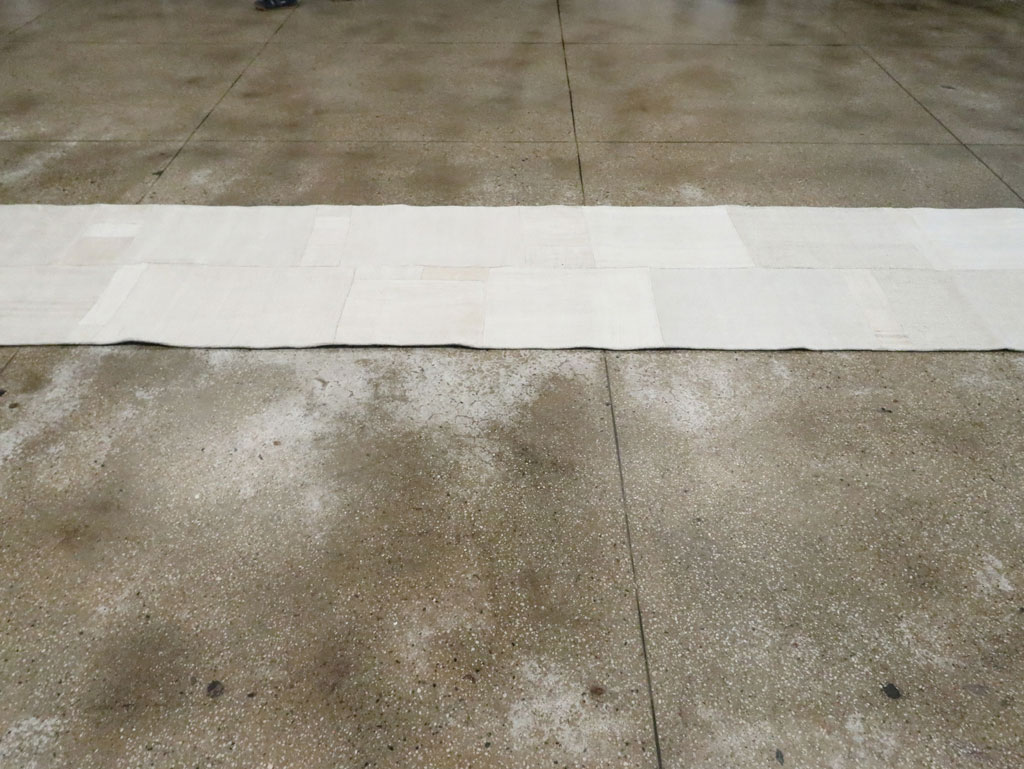 Modern Turkish Flatweave, No.30431 - Galerie Shabab