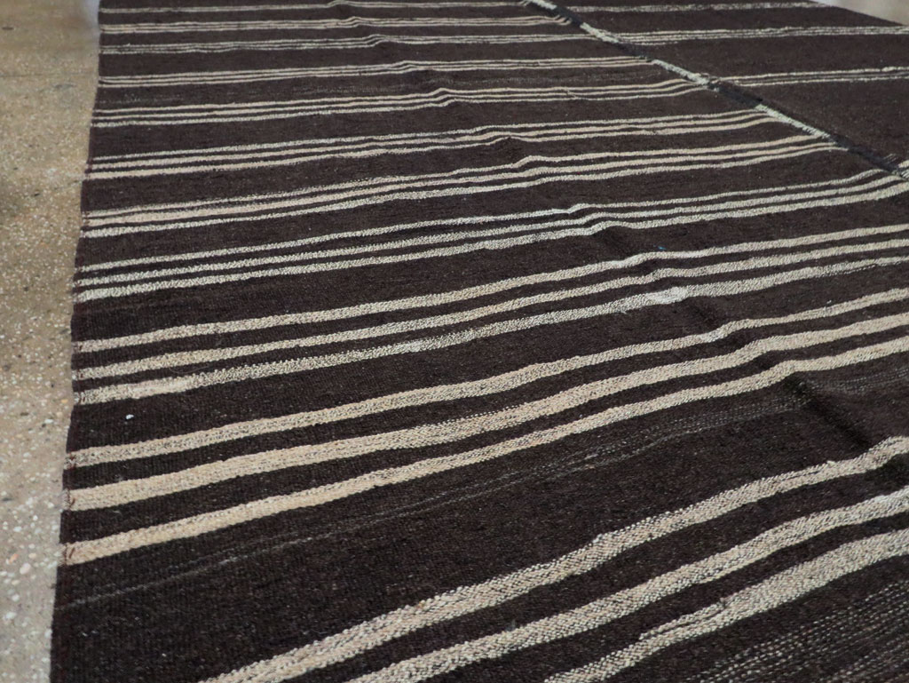 Mid-20th Century Turkish Tribal Kilim, No.30435 - Galerie Shabab