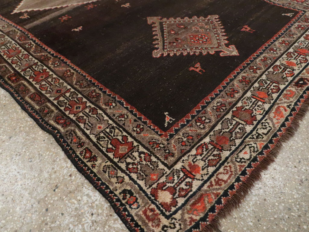 Antique Persian Hamadan Accent Rug, No.30439 - Galerie Shabab