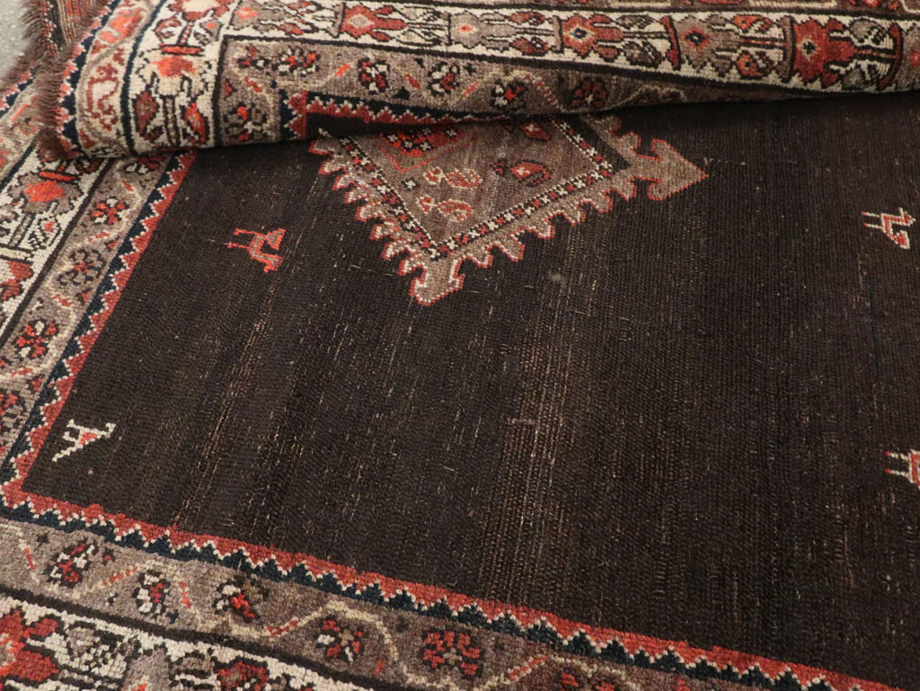 Antique Persian Hamadan Accent Rug, No.30439 - Galerie Shabab