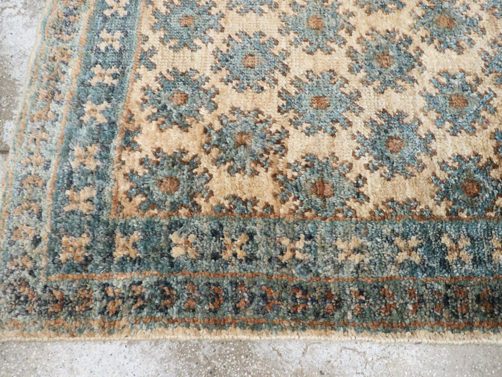 Vintage Turkish Oushak Accent Rug, No.30440 - Galerie Shabab