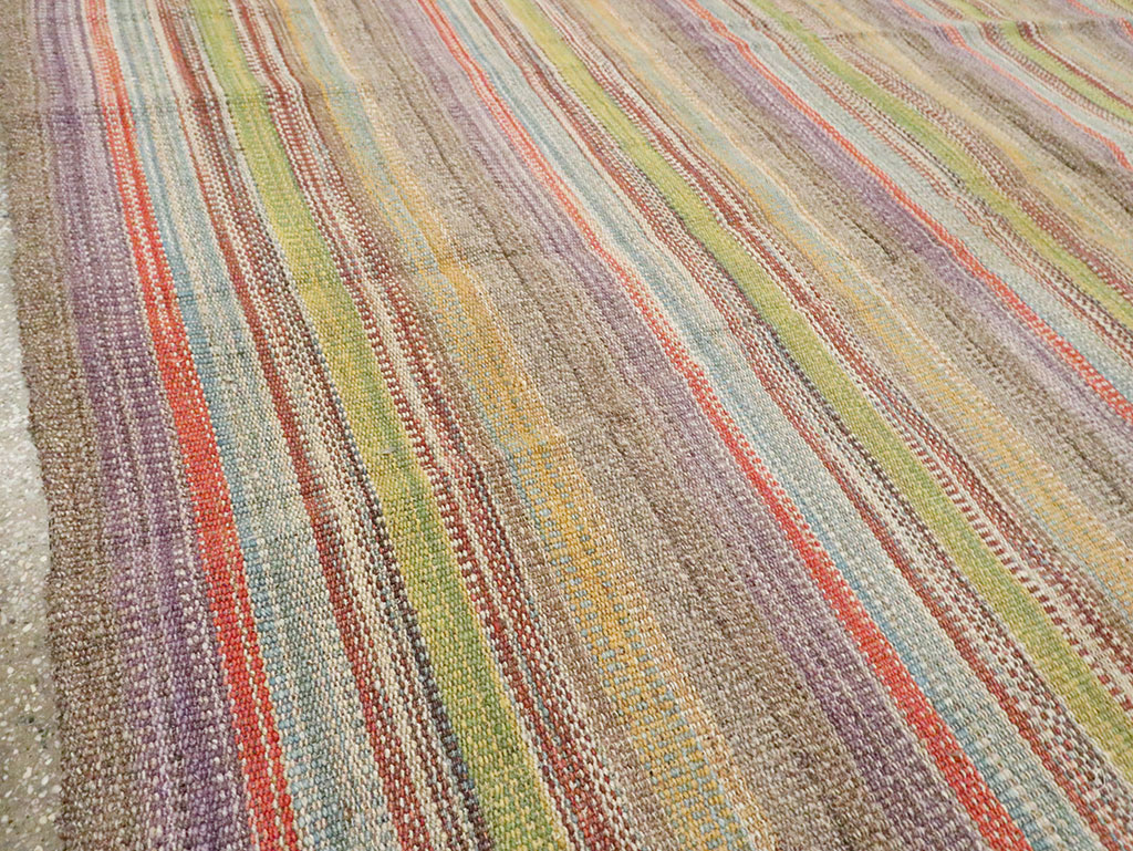 Modern Turkish Flatweave Kilim Room Size Carpet, No.30450 - Galerie Shabab