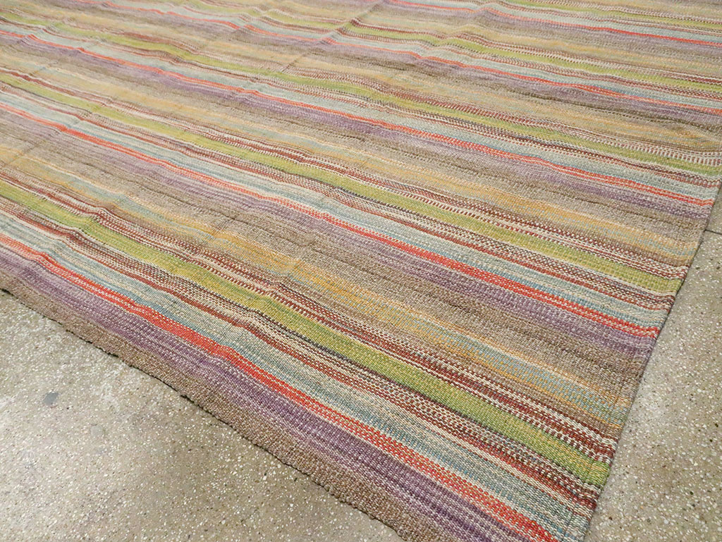 Modern Turkish Flatweave Kilim Room Size Carpet, No.30450 - Galerie Shabab