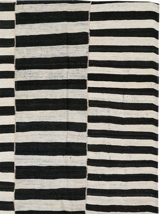 Modern Persian Flatweave Kilim Gallery Carpet, No.30455 - Galerie Shabab