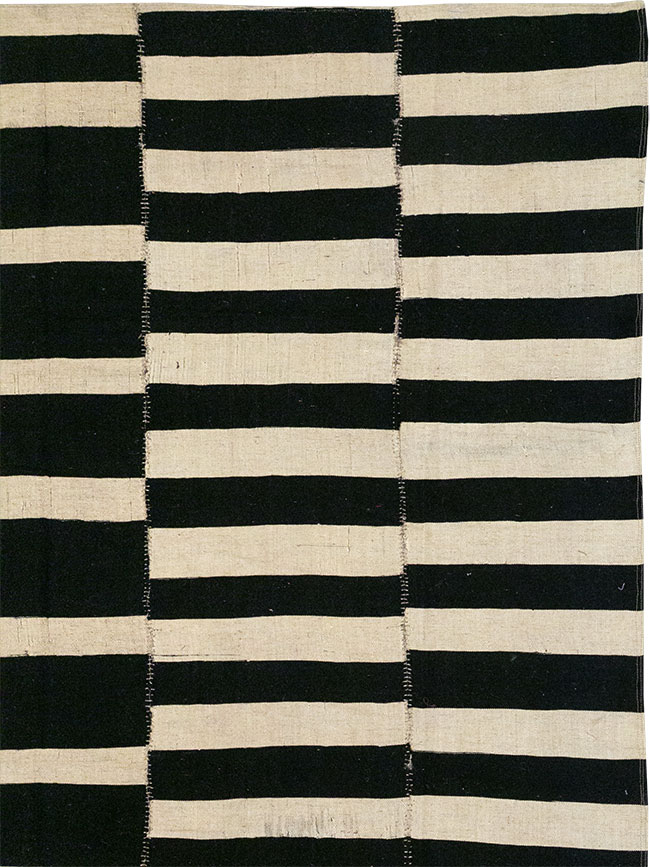 Modern Persian Flatweave Kilim Gallery Carpet, No.30458 - Galerie Shabab