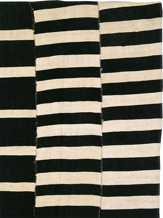 Modern Persian Flatweave Kilim Large Room Size Carpet, No.30458 - Galerie Shabab