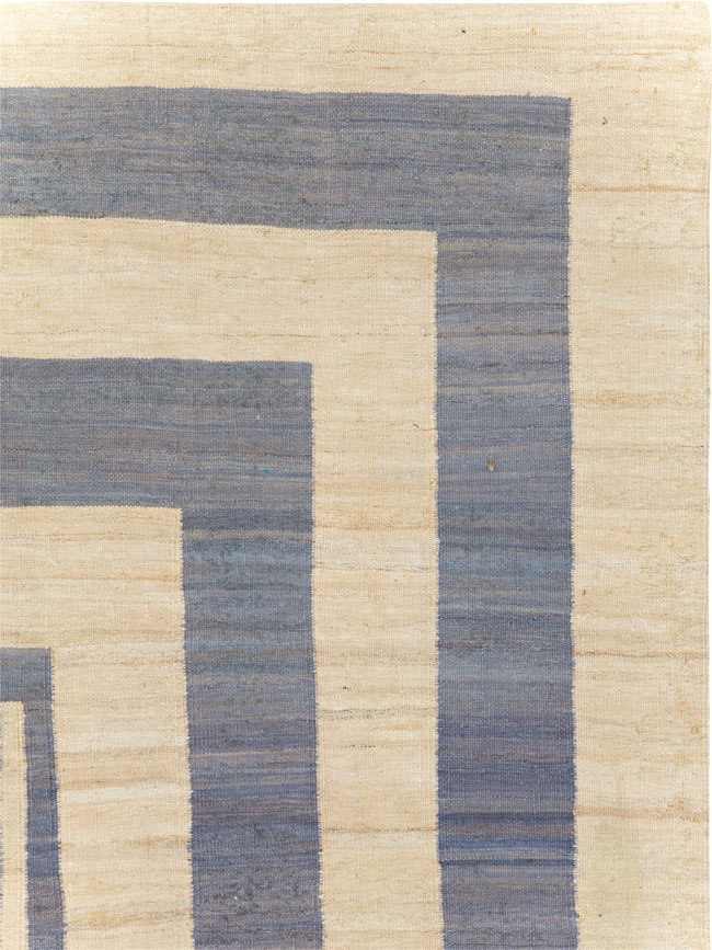 Contemporary Turkish Flatweave Kilim Small Room Size Carpet, No.30465 - Galerie Shabab