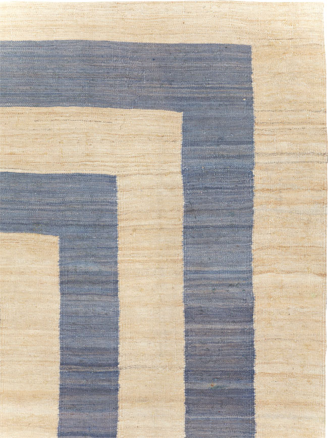 Contemporary Turkish Flatweave Kilim Small Room Size Carpet, No.30465 - Galerie Shabab