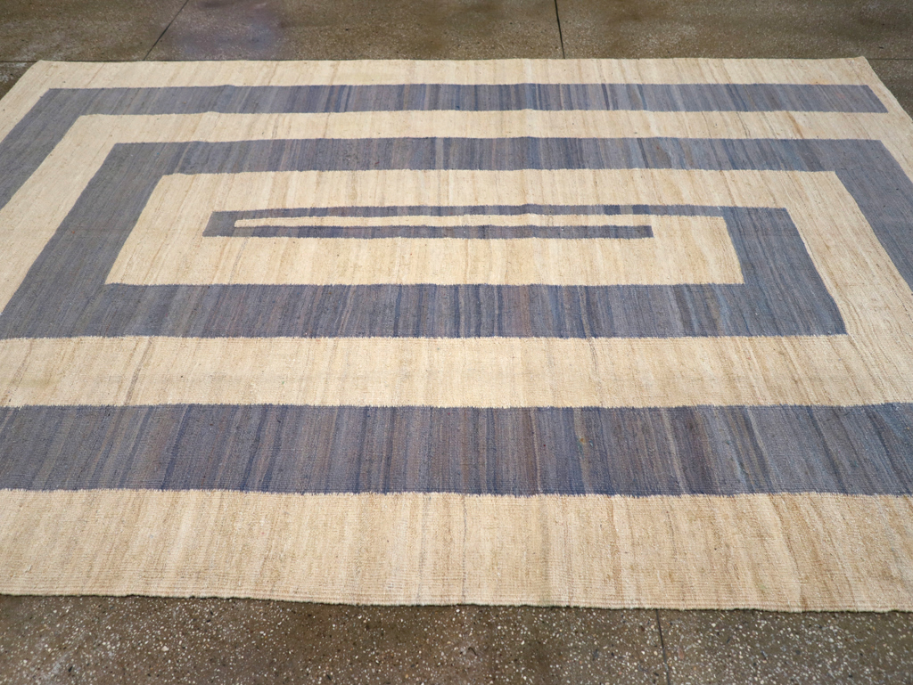 Contemporary Turkish Flatweave Kilim Small Room Size Carpet, No.30465 - Galerie Shabab