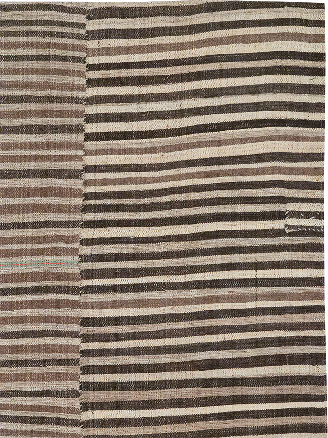 Vintage Persian Flatweave Kilim Accent Rug, No.30467 - Galerie Shabab